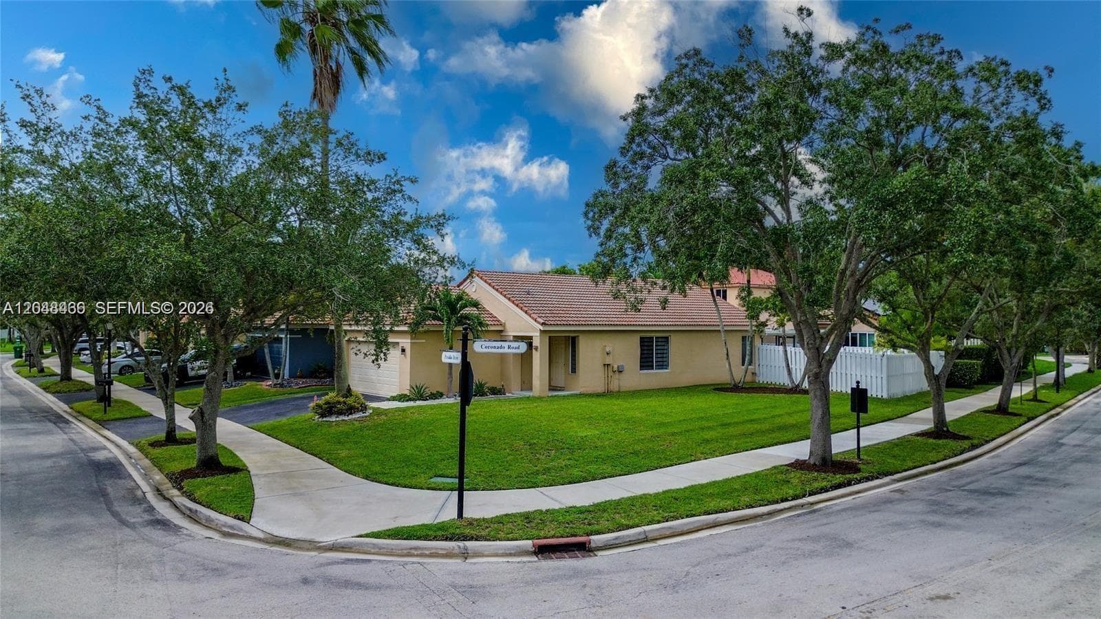 1356 Presidio Dr, Weston, FL 33327 — zdjęcie 2