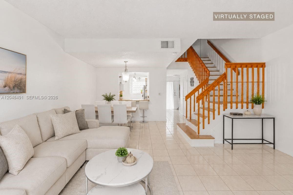 10014 Hammocks Blvd # 204-4, Miami, FL 33196