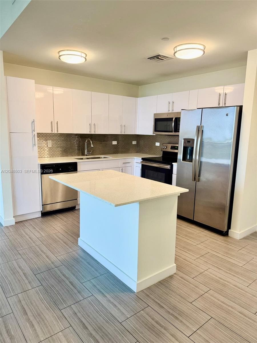 1776 Polk St # 517, Hollywood, FL 33020 — zdjęcie 4