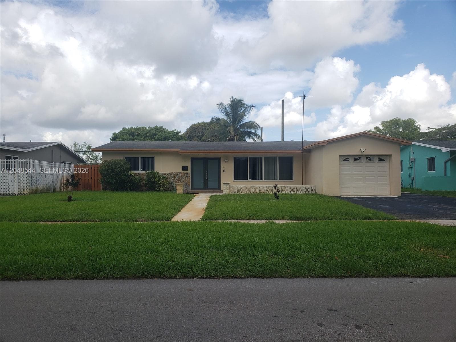 510 SW 70th Ave, Pembroke Pines, FL 33023 — zdjęcie 2