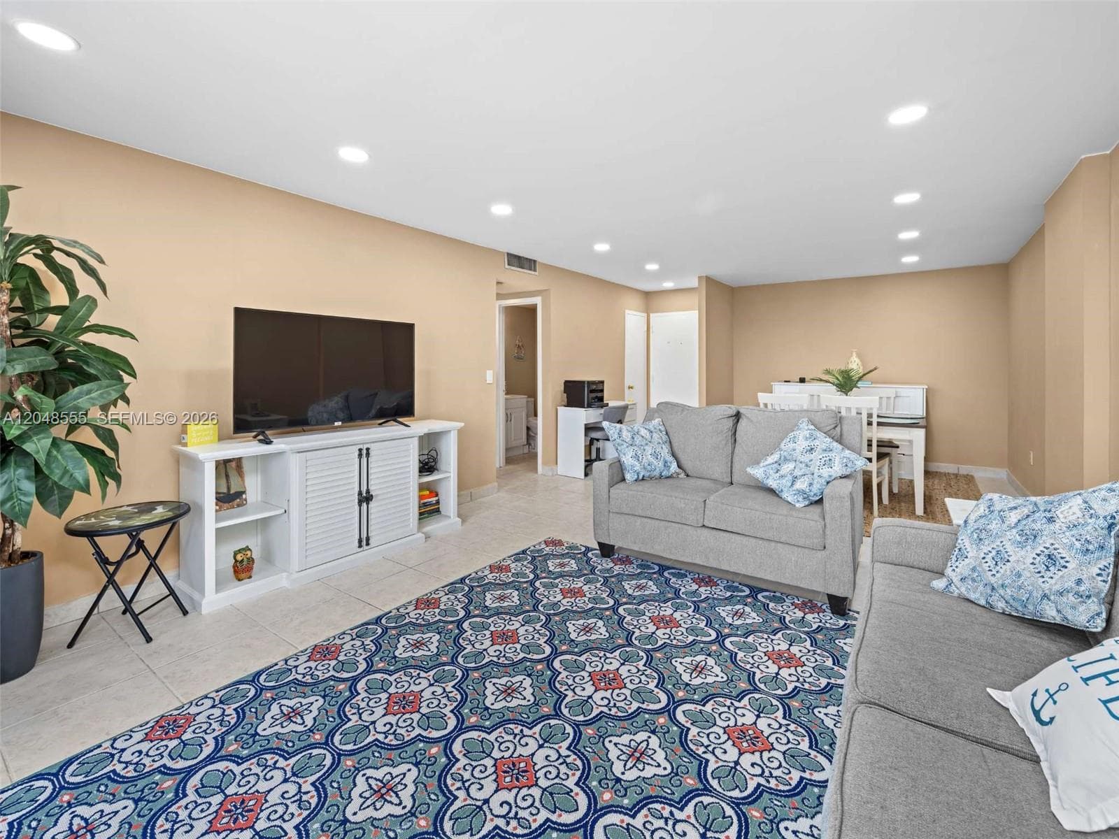 322 SE Buchanan St # 703, Hollywood, FL 33019 — zdjęcie 5
