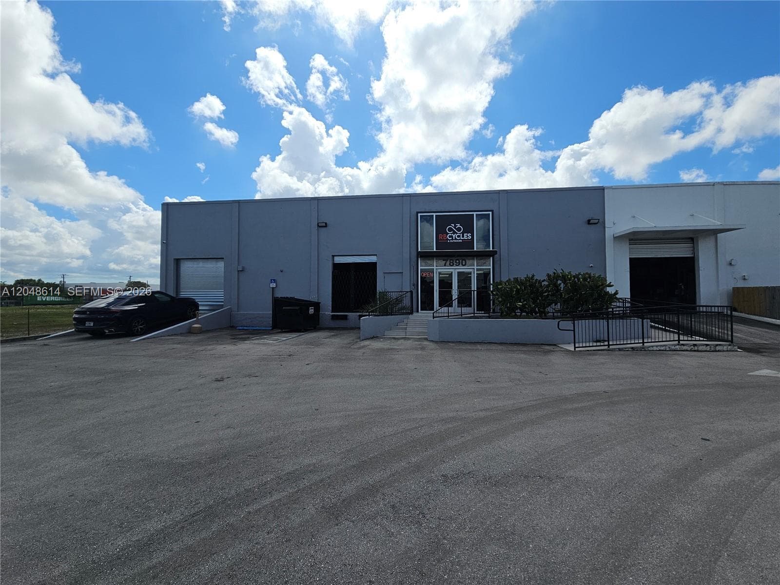 7890 NW 34th St, Doral, FL 33122 — zdjęcie 2