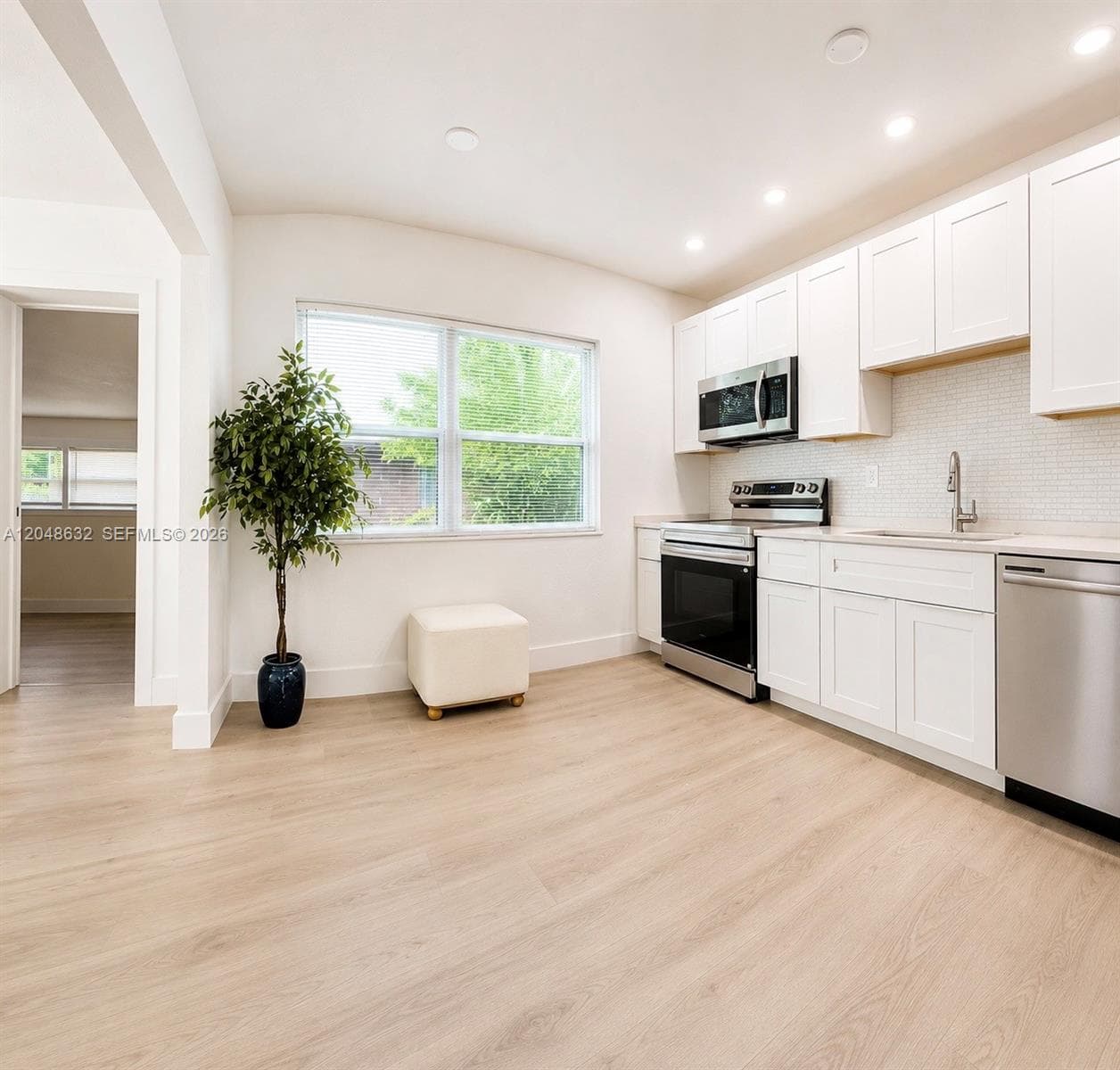 3061 NW 2nd St, Fort Lauderdale, FL 33311 — zdjęcie 3