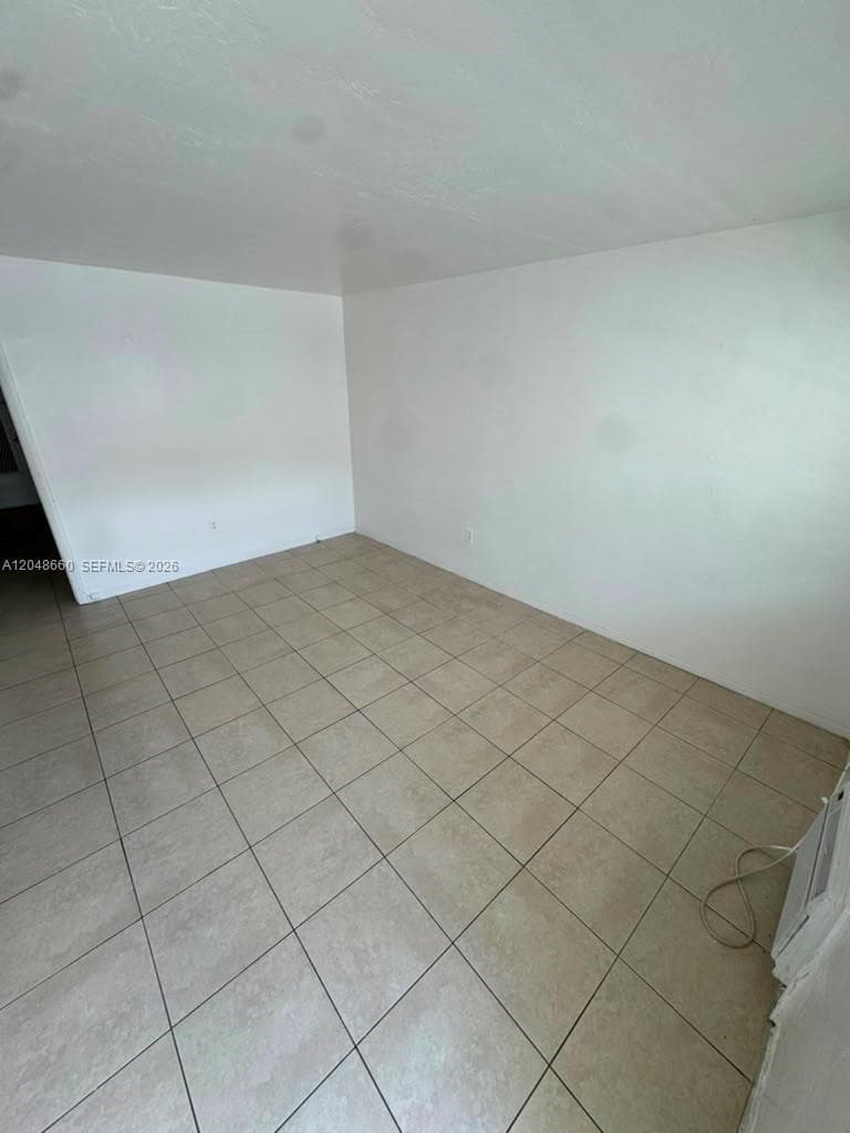 16001 NE 18th Pl # 3, North Miami Beach, FL 33162 — zdjęcie 5