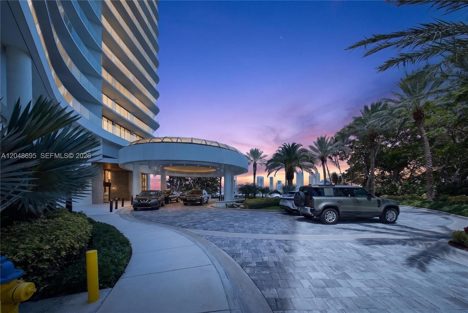 2800 Island Blvd # 302, Aventura, FL 33160