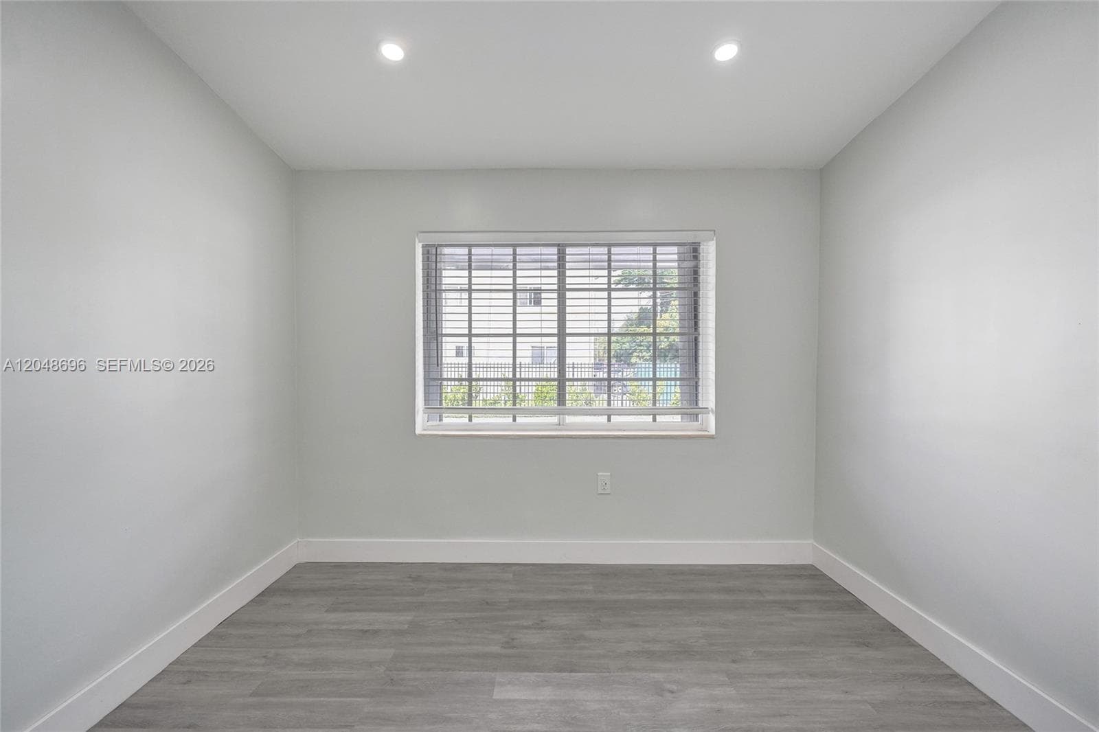 1085 NE 126th St # 3, North Miami, FL 33161 — zdjęcie 3