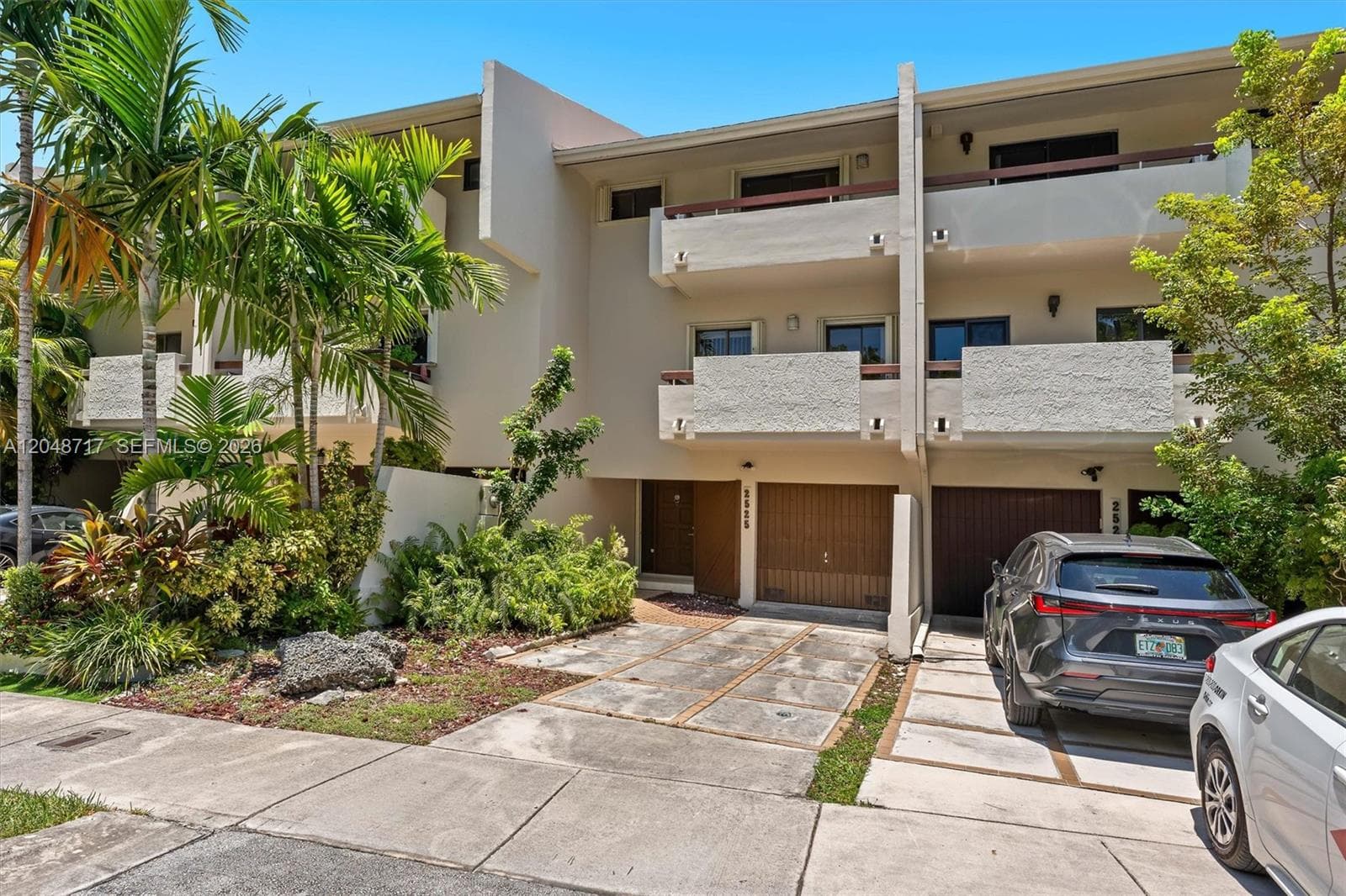 2525 NE 135th St, North Miami, FL 33181 — zdjęcie 3