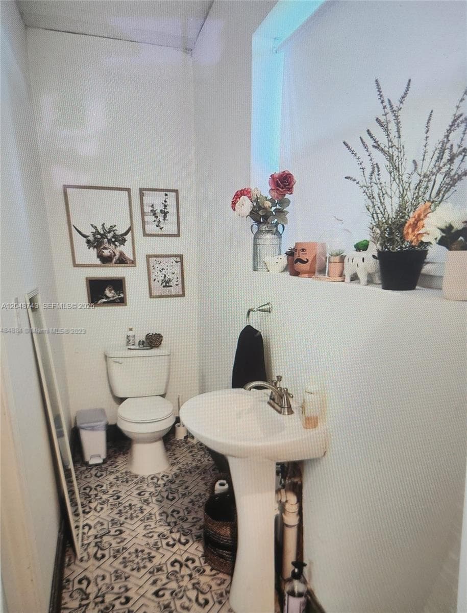2251 NW 87th Ter, Pembroke Pines, FL 33024 — zdjęcie 3