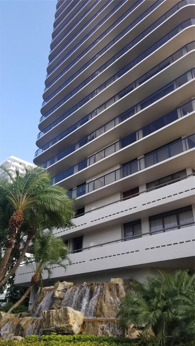 19667 Turnberry Way # 12B, Aventura, FL 33180