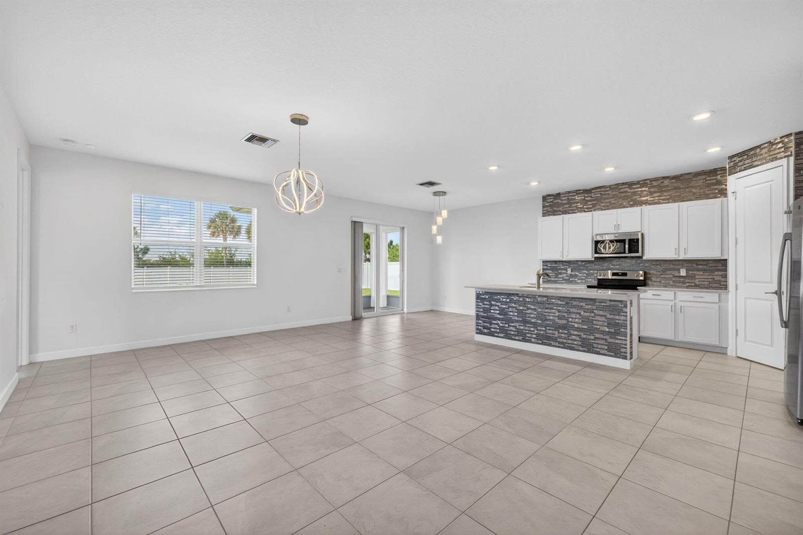 13275 NW Copper Creek Drive, Port St. Lucie, FL 34987 — zdjęcie 3