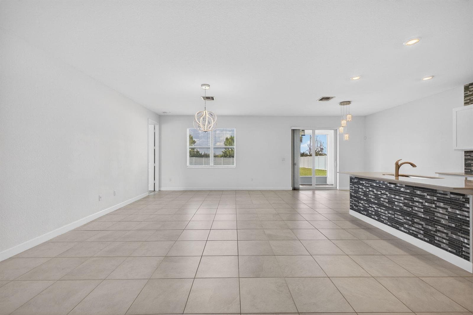 13275 NW Copper Creek Drive, Port St. Lucie, FL 34987 — zdjęcie 4