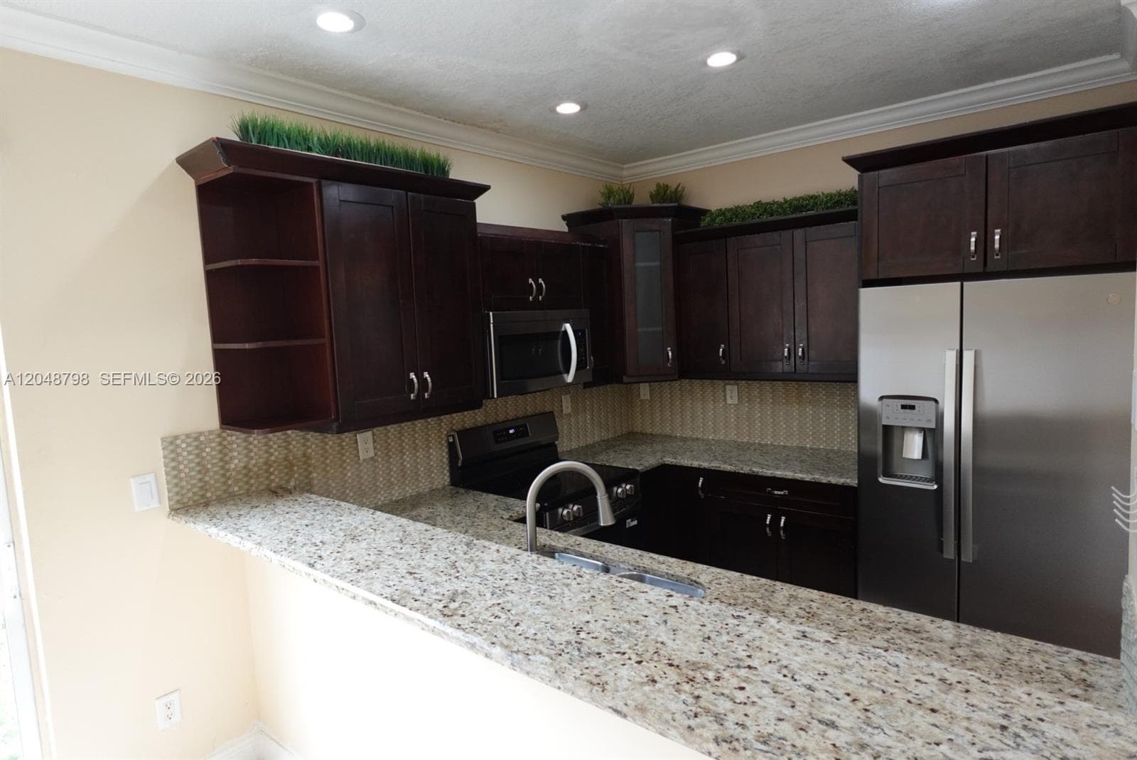 16102 NW 22nd St, Pembroke Pines, FL 33028 — zdjęcie 3