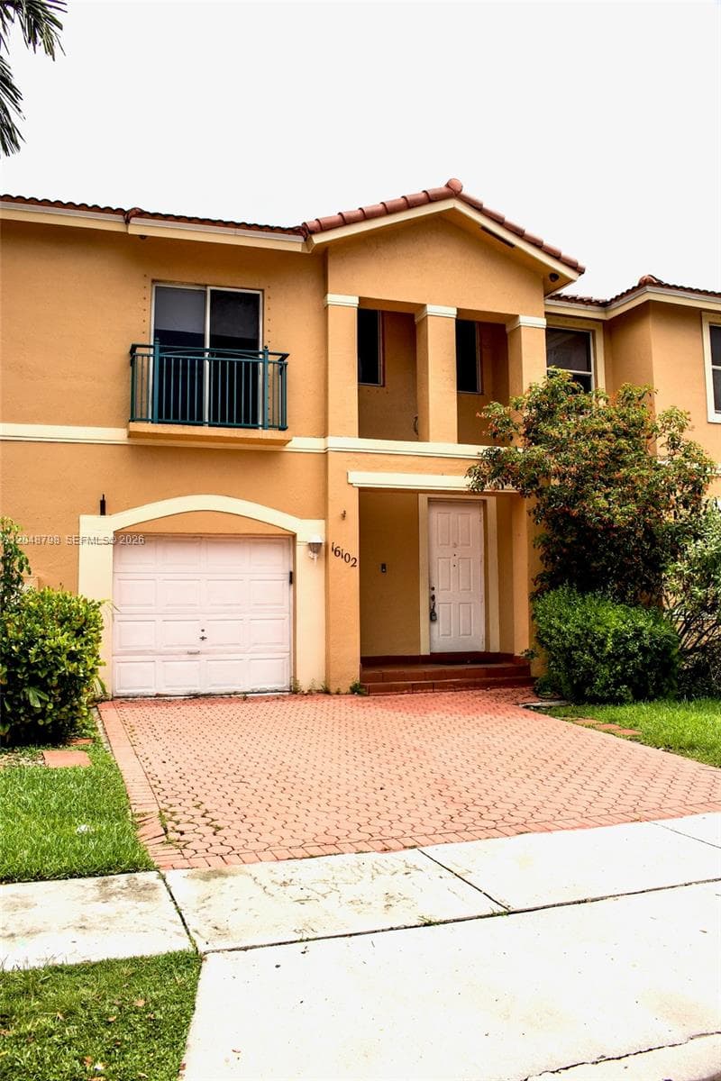 16102 NW 22nd St, Pembroke Pines, FL 33028