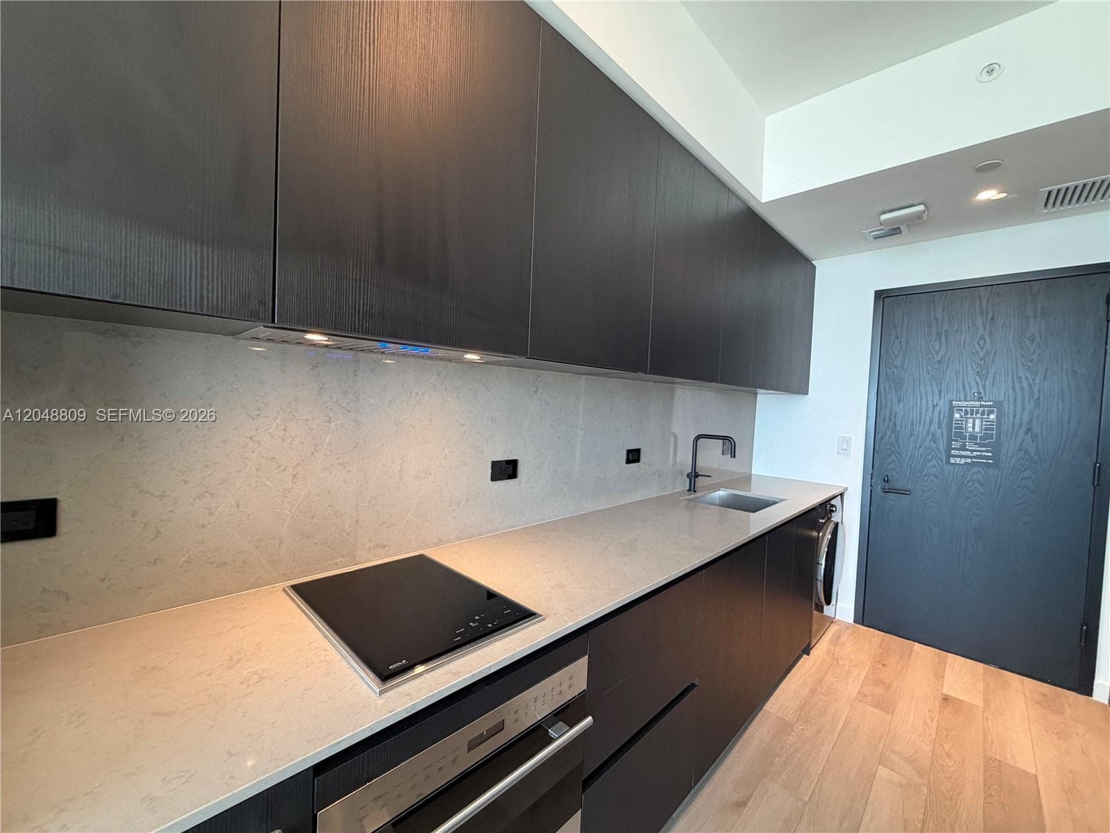 20 NE 11th # 2703B, Miami, FL 33132