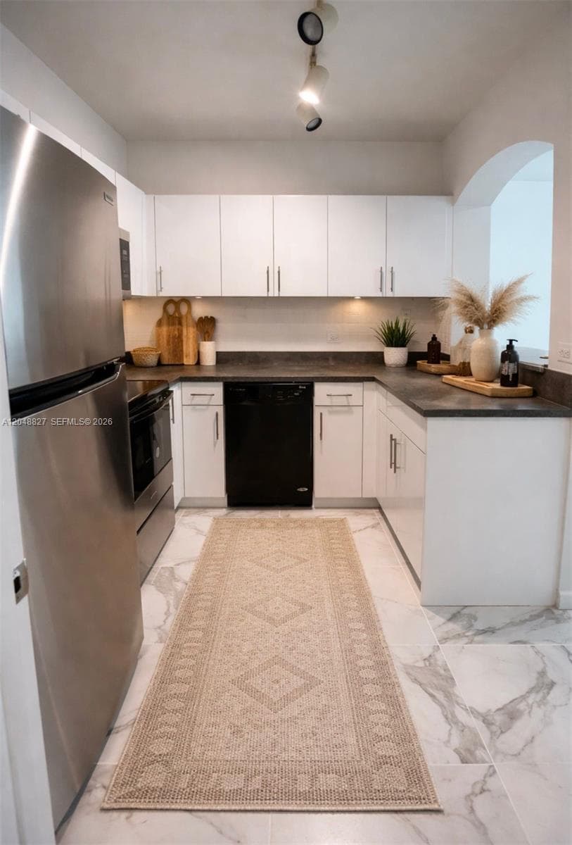 9172 Collins Ave # 214, Surfside, FL 33154 — zdjęcie 2