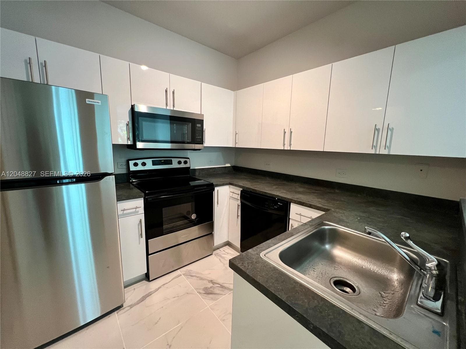 9172 Collins Ave # 214, Surfside, FL 33154 — zdjęcie 3