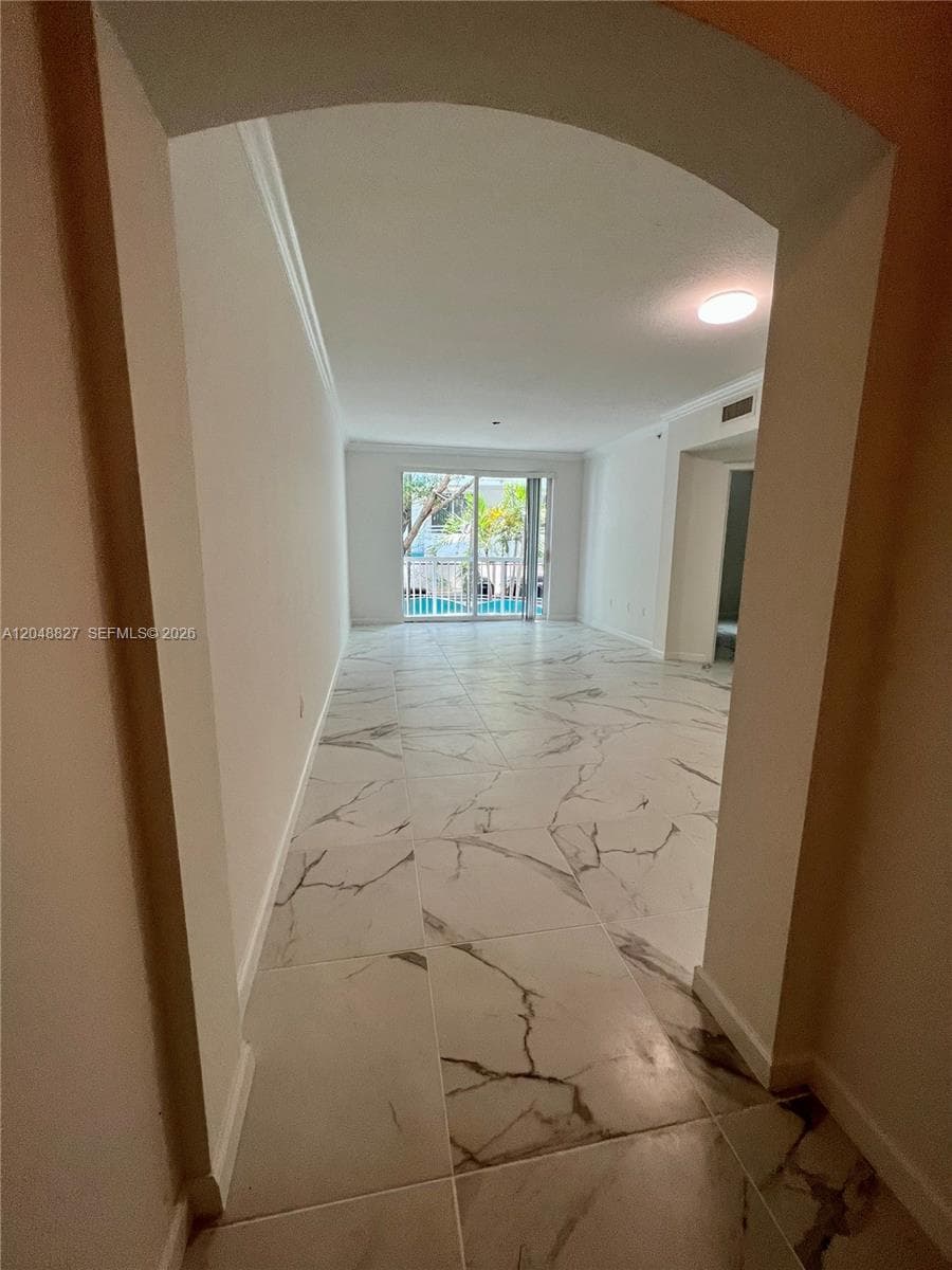 9172 Collins Ave # 214, Surfside, FL 33154 — zdjęcie 5