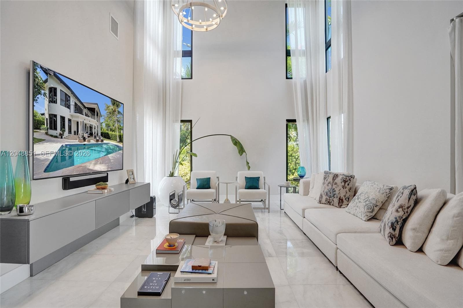113 Holiday Dr, Hallandale Beach, FL 33009 — zdjęcie 3