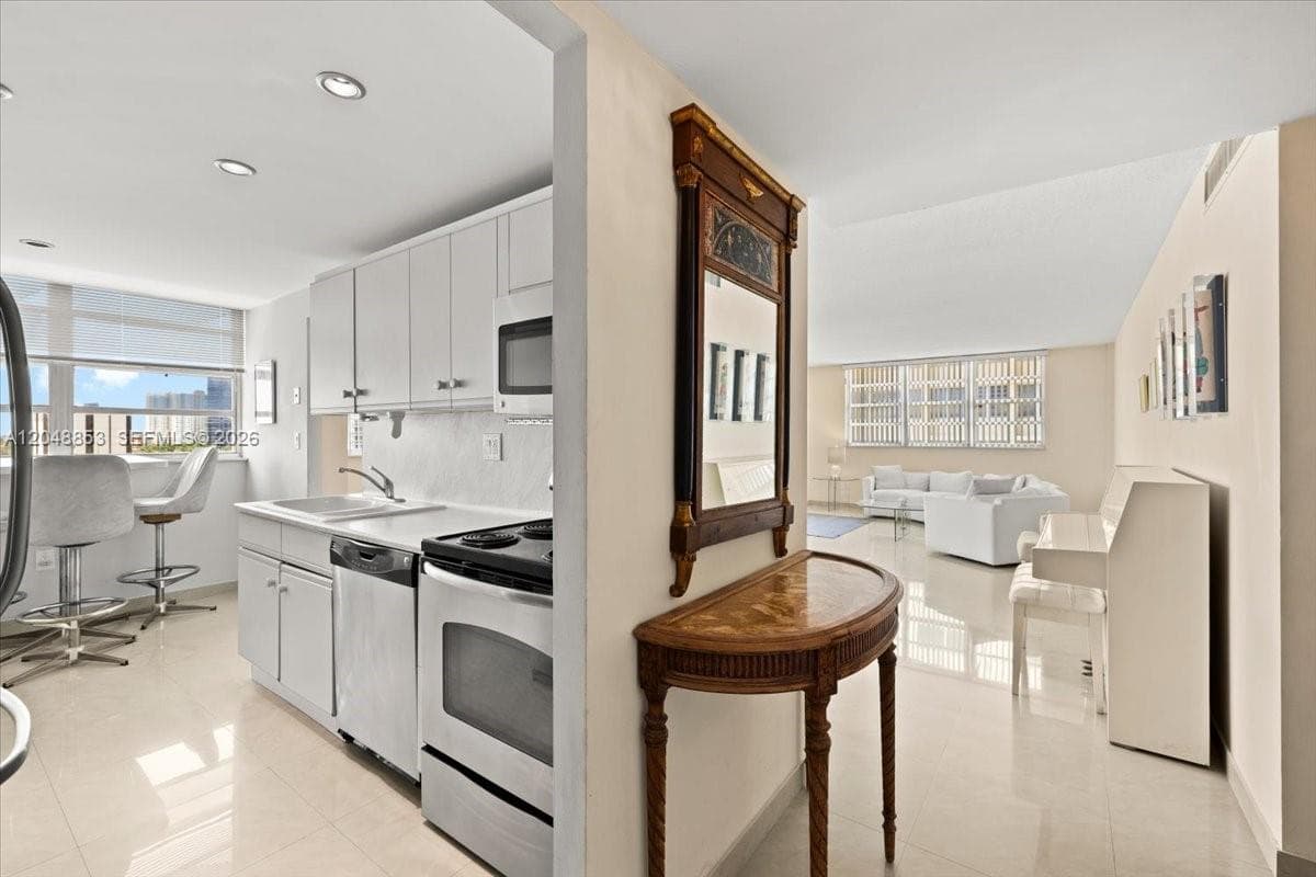 1833 S Ocean Dr # 911, Hallandale Beach, FL 33009 — zdjęcie 4