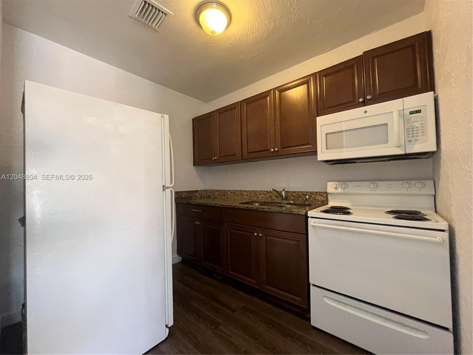3024 NW 2nd St, Pompano Beach, FL 33069 — zdjęcie 3