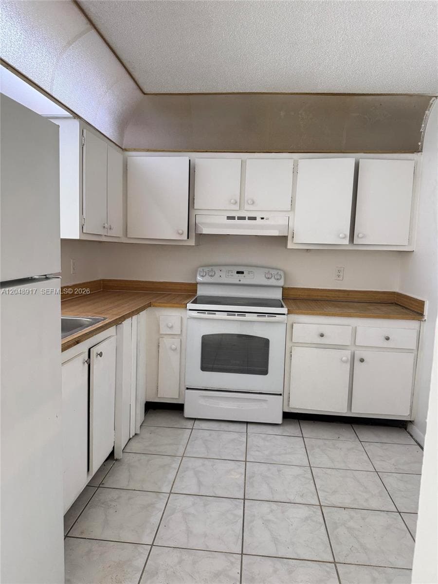 2830 Somerset Dr # 402N, Lauderdale Lakes, FL 33311 — zdjęcie 3