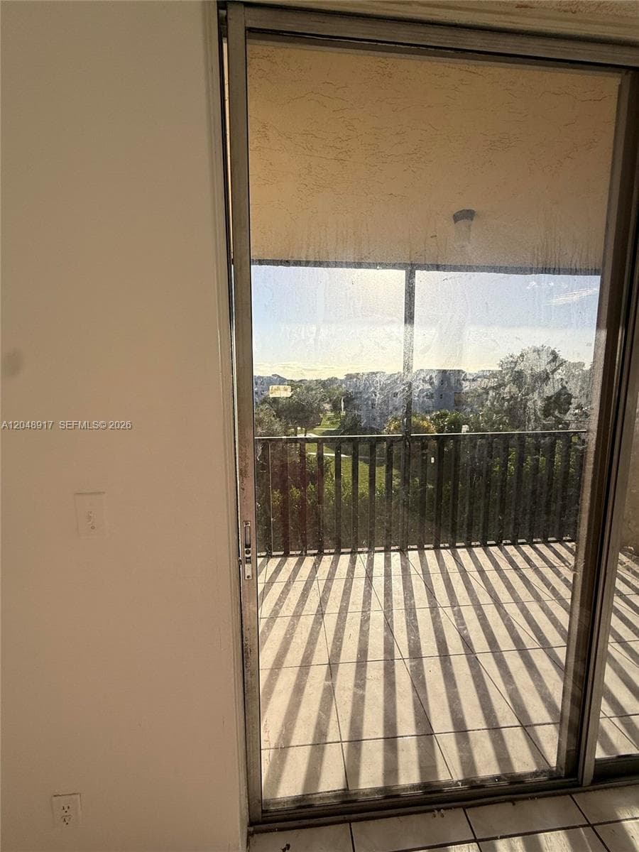 2830 Somerset Dr # 402N, Lauderdale Lakes, FL 33311 — zdjęcie 5