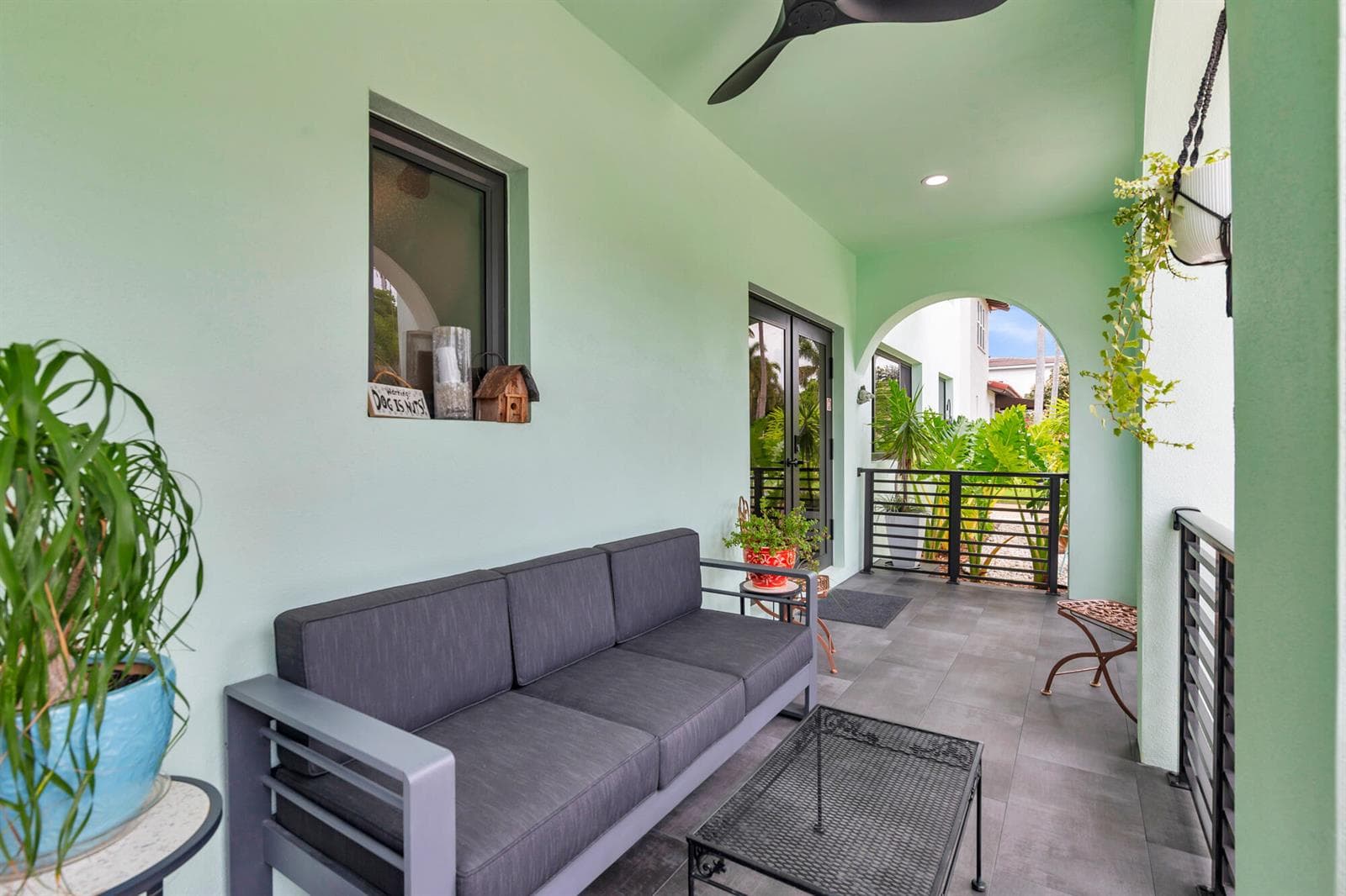 127 Auburn Drive, FL 33460 — zdjęcie 2