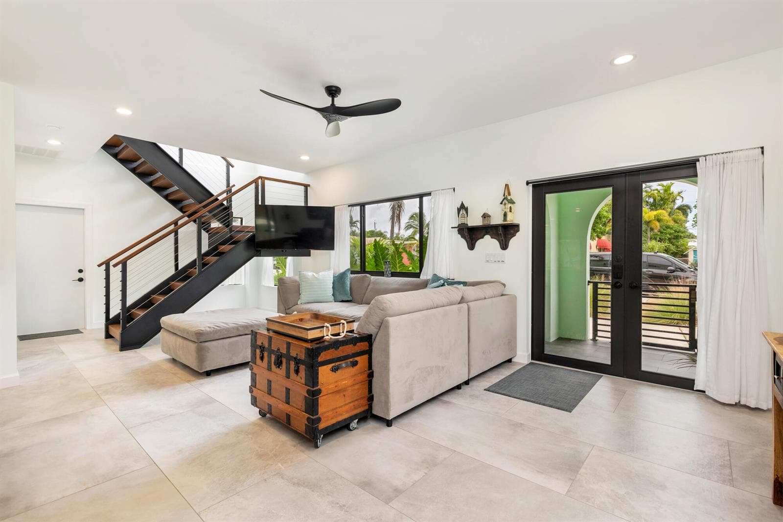 127 Auburn Drive, FL 33460 — zdjęcie 3
