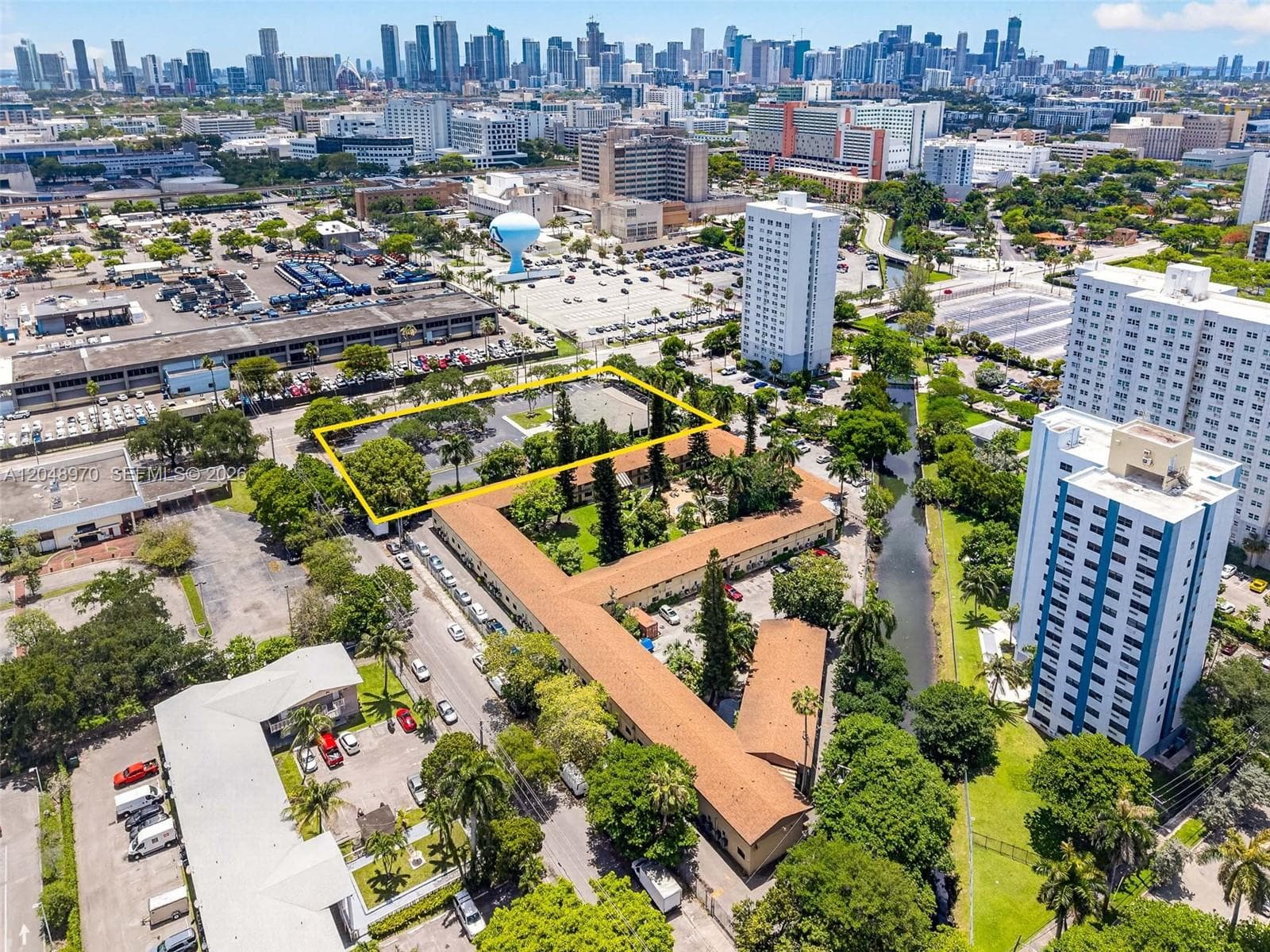 1902 NW 14th Ave, Miami, FL 33125