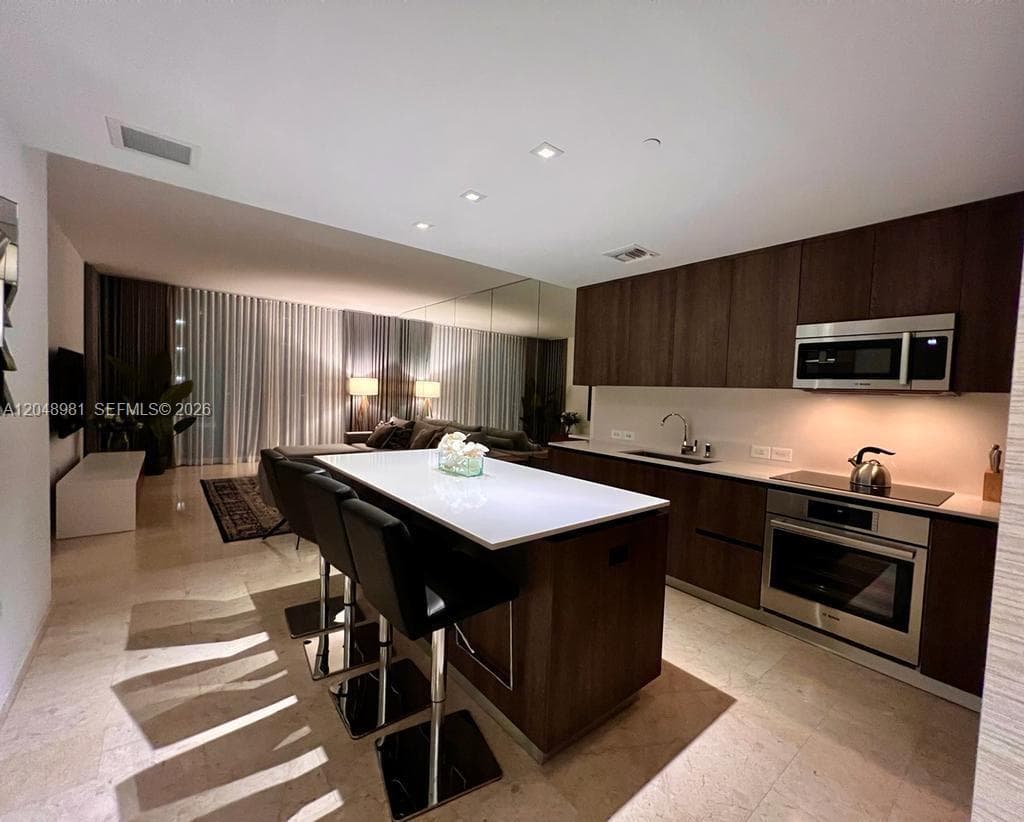 88 SW 7th St # 808, Miami, FL 33130 — zdjęcie 5