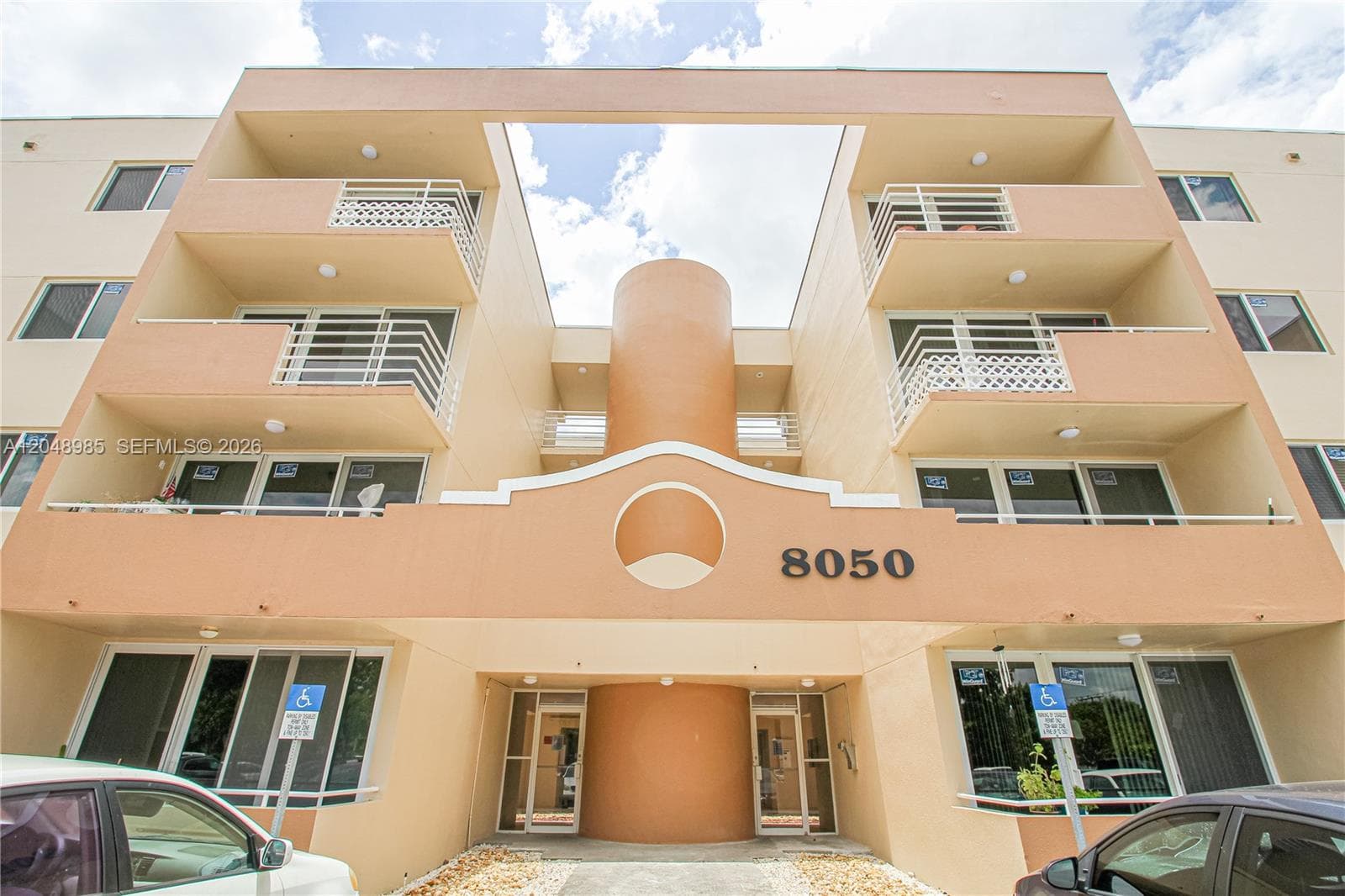 8050 NW 8th St # 1306, Miami, FL 33126