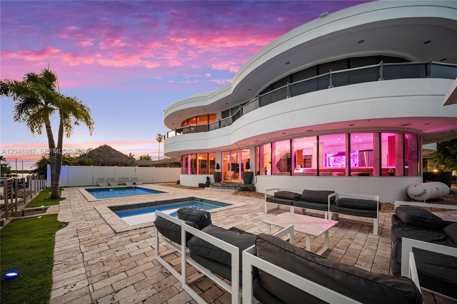 3344 NE 167th St, North Miami Beach, FL 33160 — zdjęcie 4