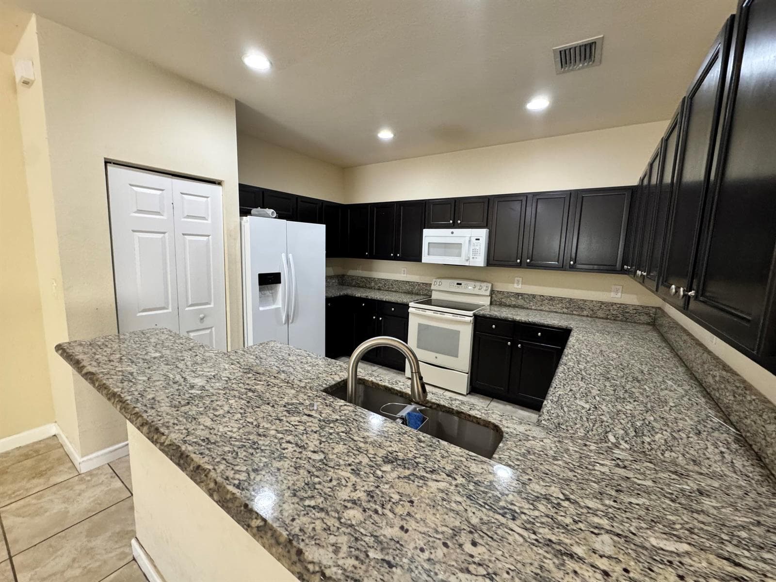 9136 SW 227th Terrace # 9136, Cutler Bay, FL 33190 — zdjęcie 5