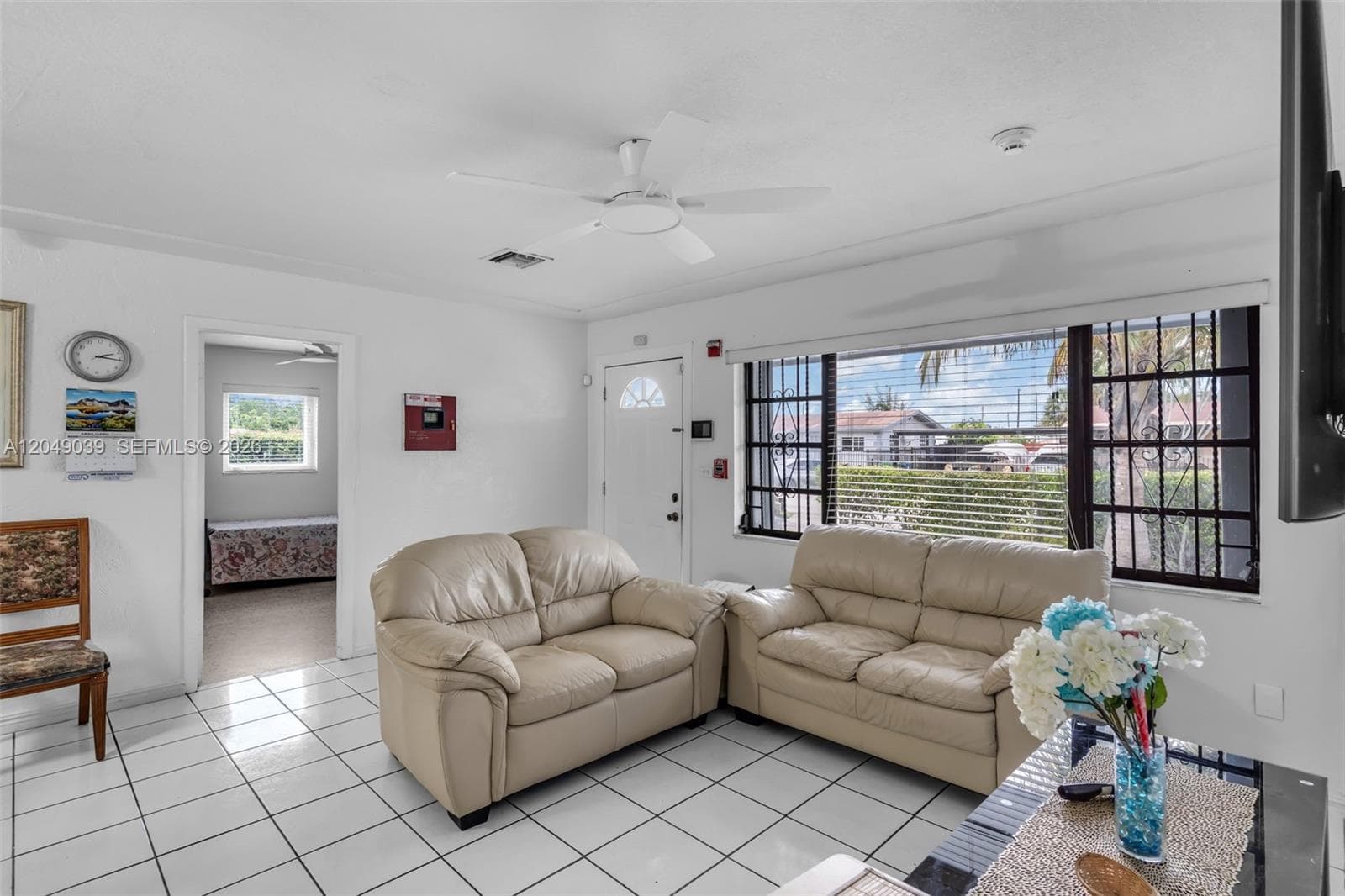 20630 NW 37th Ct, Miami Gardens, FL 33055 — zdjęcie 5
