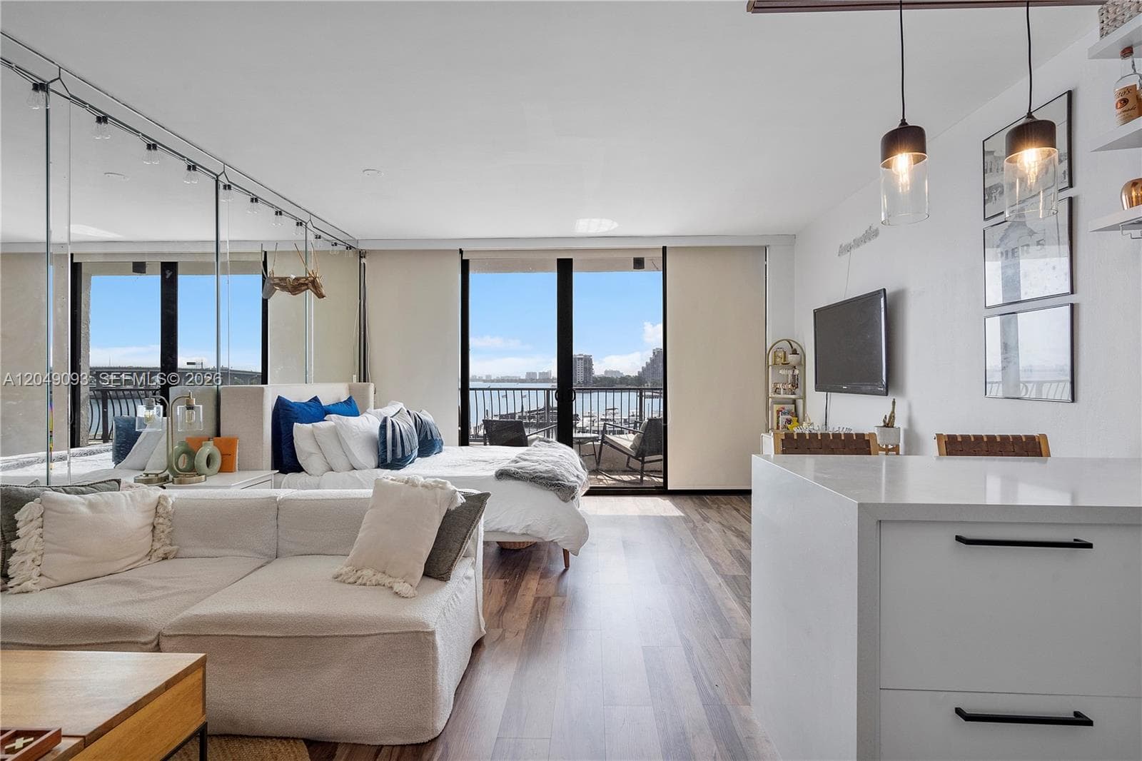 555 NE 15th St # 518, Miami, FL 33132 — zdjęcie 4