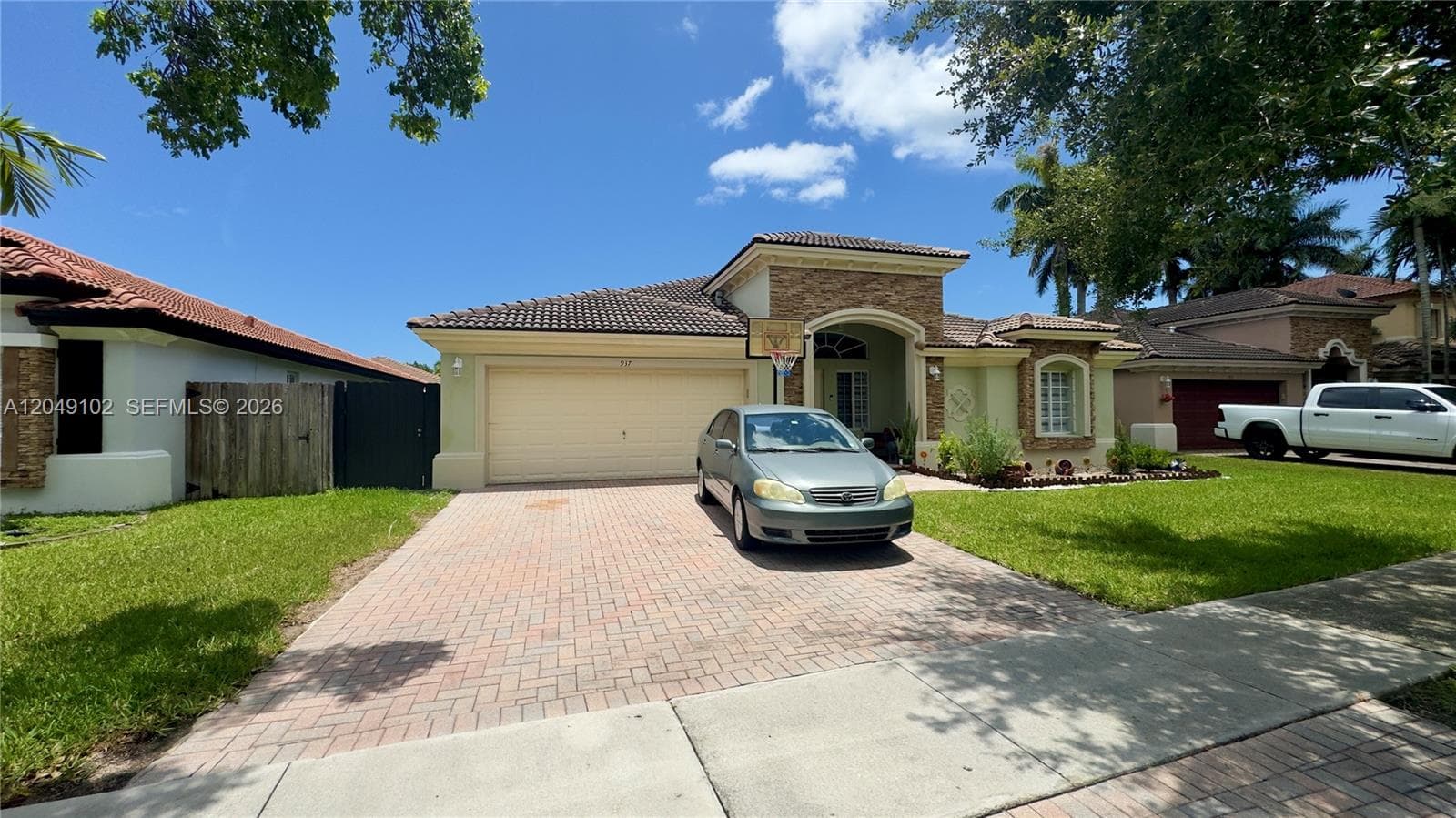 937 NE 35th Ave, Homestead, FL 33033 — zdjęcie 2