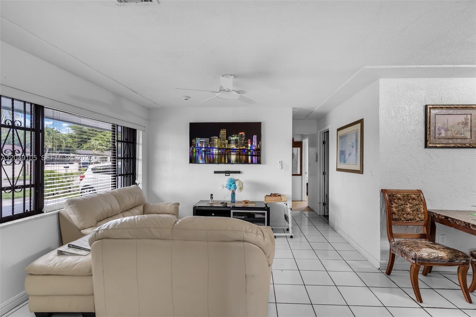 20630 NW 37th Ct, Miami Gardens, FL 33055 — zdjęcie 4