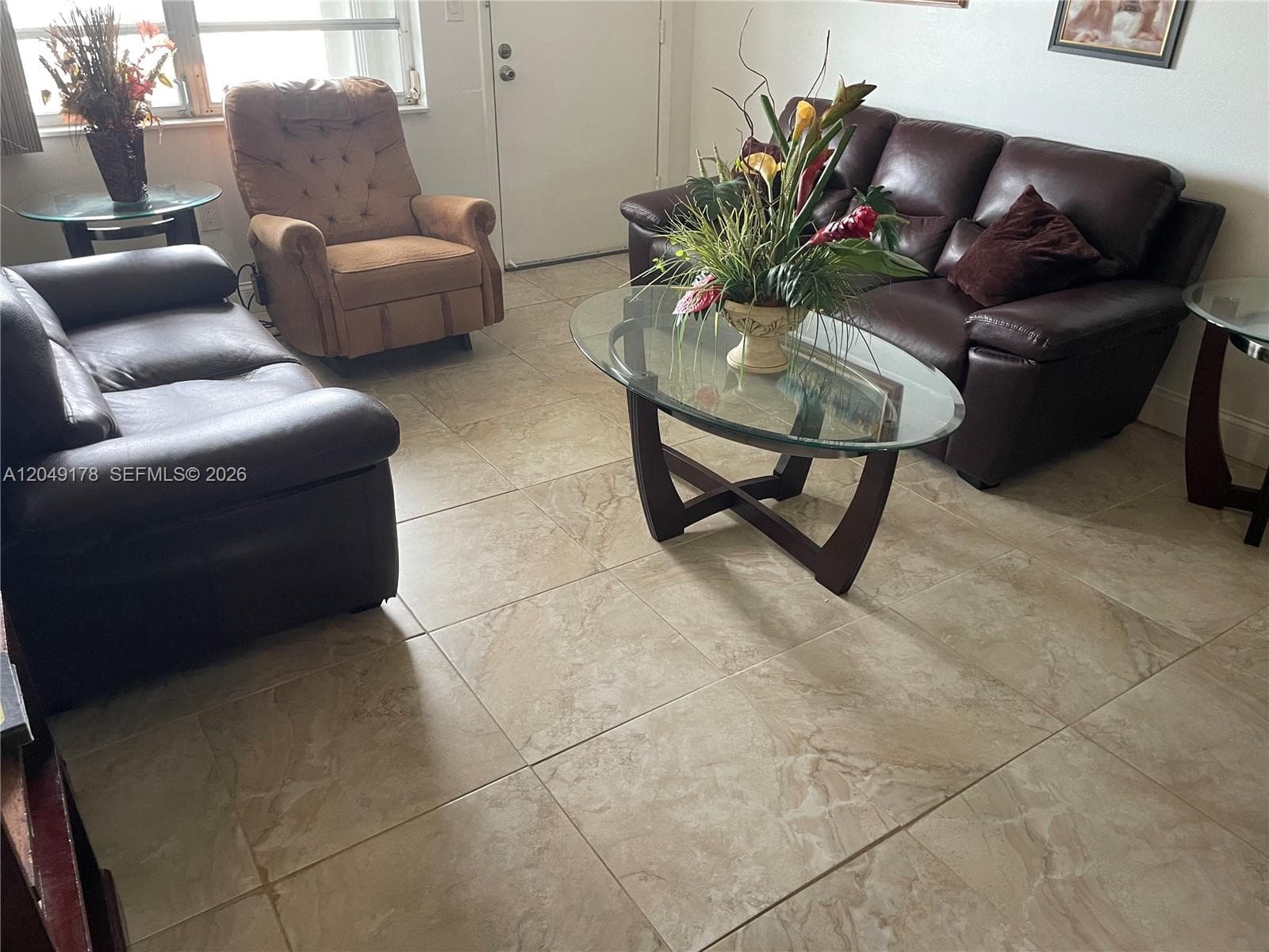 20120 NE 2nd Ave # W28, Miami Gardens, FL 33179 — zdjęcie 3
