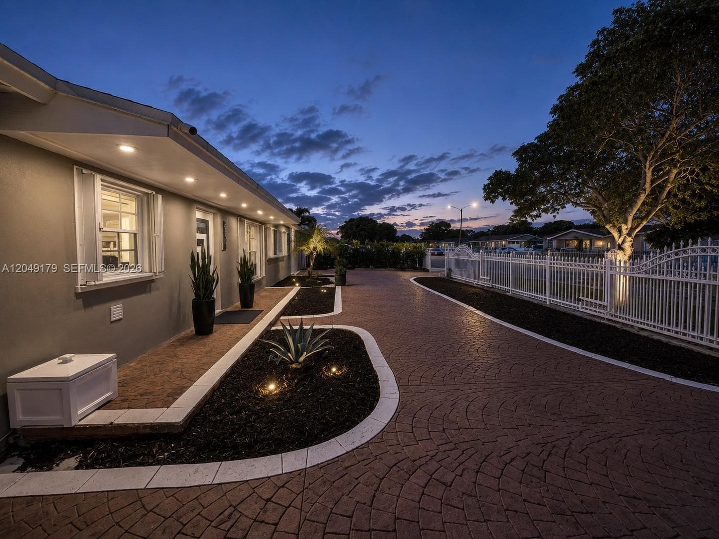 20501 NW 44th Court, Miami Gardens, FL 33055 — zdjęcie 3