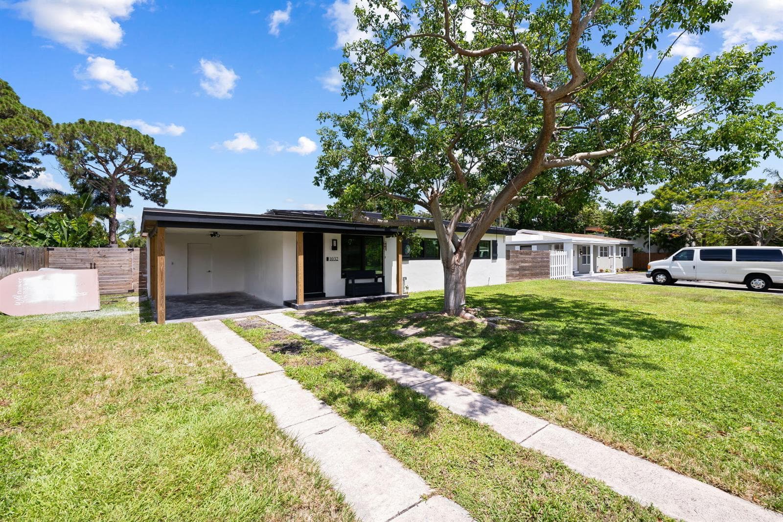 1032 SW 1st Terrace, Pompano Beach, FL 33060 — zdjęcie 2
