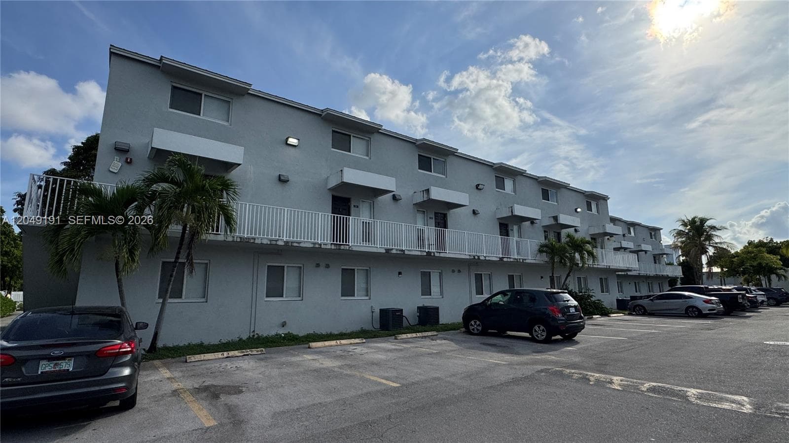 1955 NW 5th Pl # 11, Miami, FL 33136 — zdjęcie 2