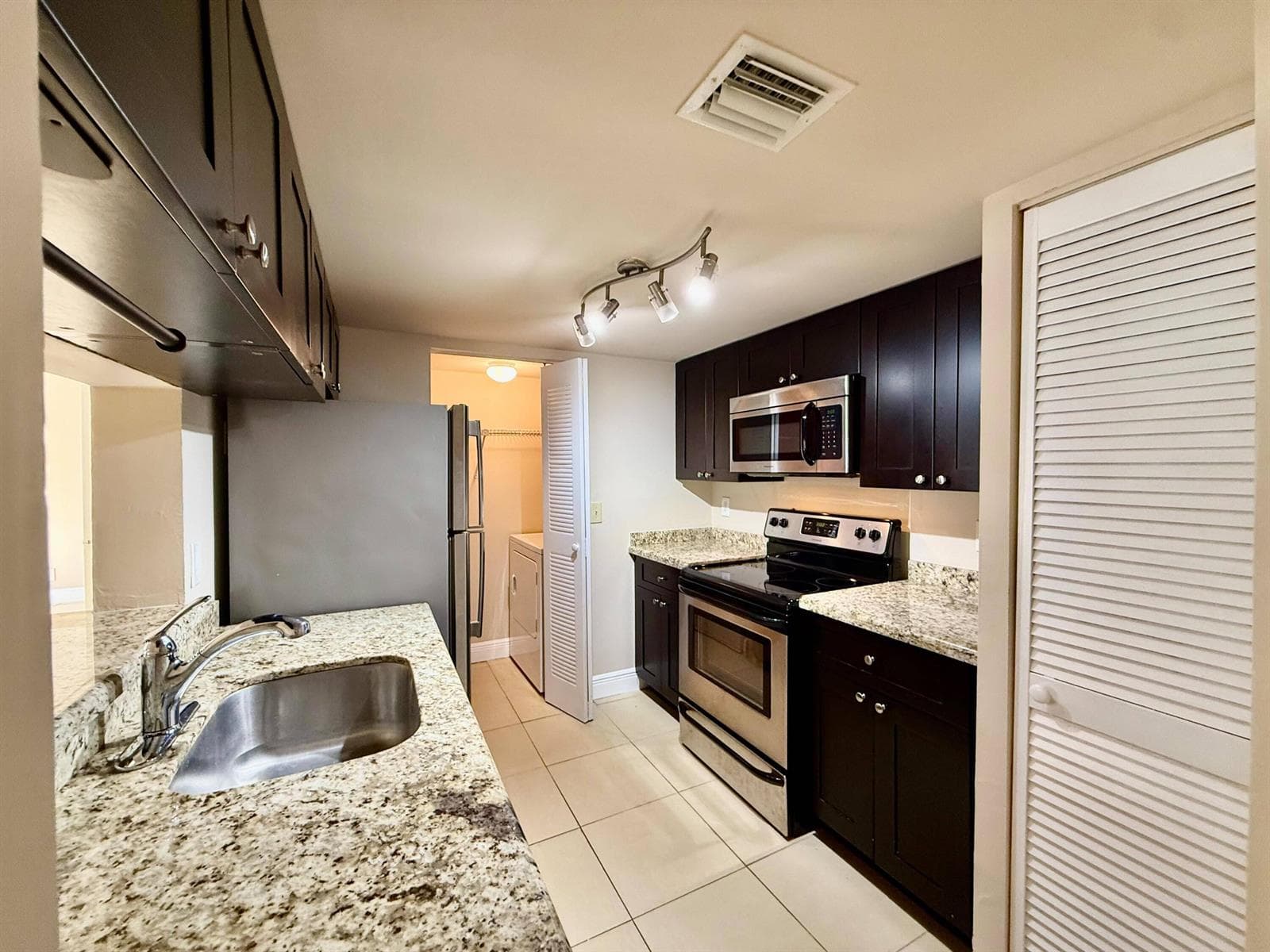 9901 Westview Drive # 324, Coral Springs, FL 33076