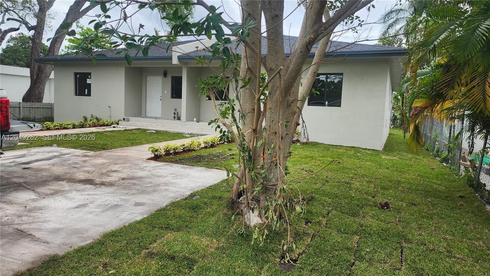 1440-1444 NE 147 STREET, North Miami Beach, FL 33161 — zdjęcie 2