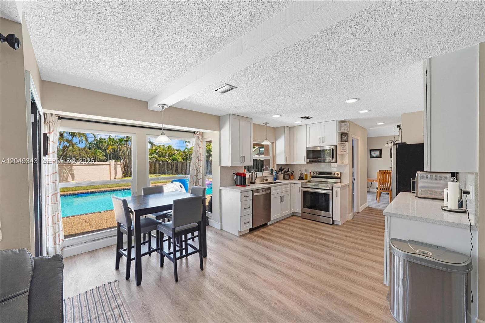8650 SW 57th Ct, Cooper City, FL 33328 — zdjęcie 4