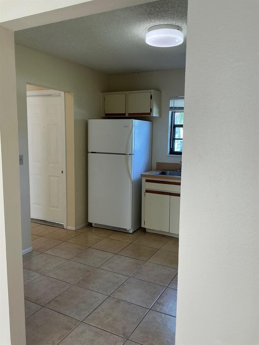 1537 SE Arenson Lane, Port St. Lucie, FL 34952 — zdjęcie 3