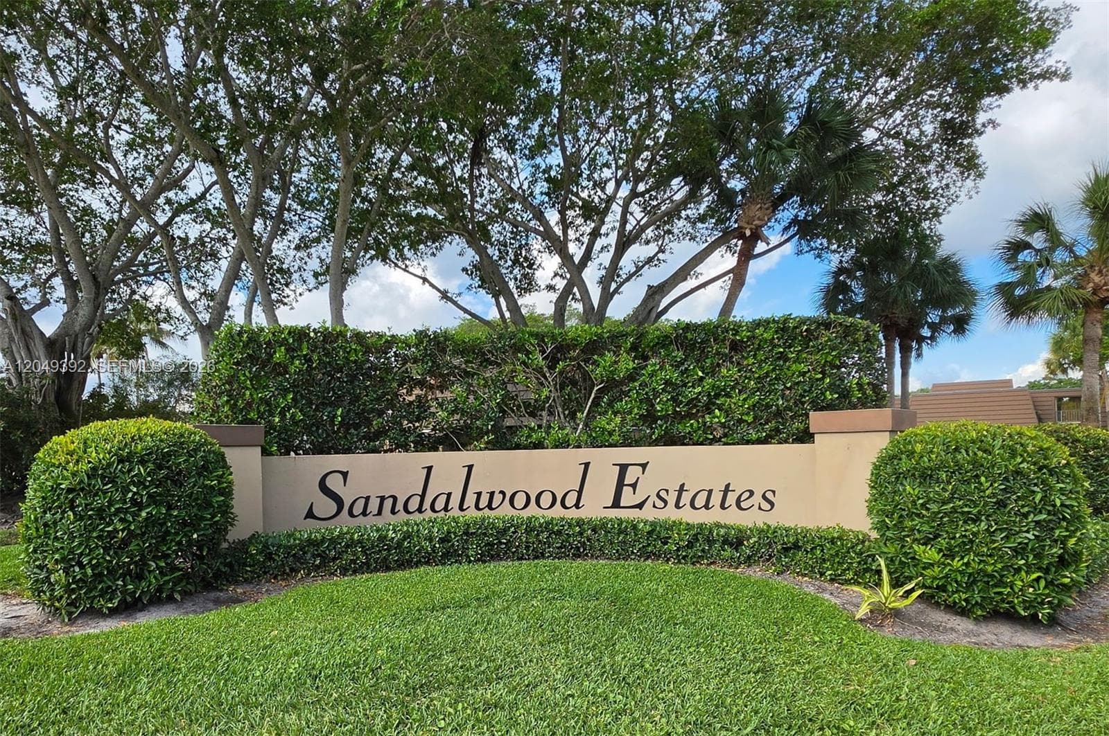 515 5th Ct, Palm Beach Gardens, FL 33410