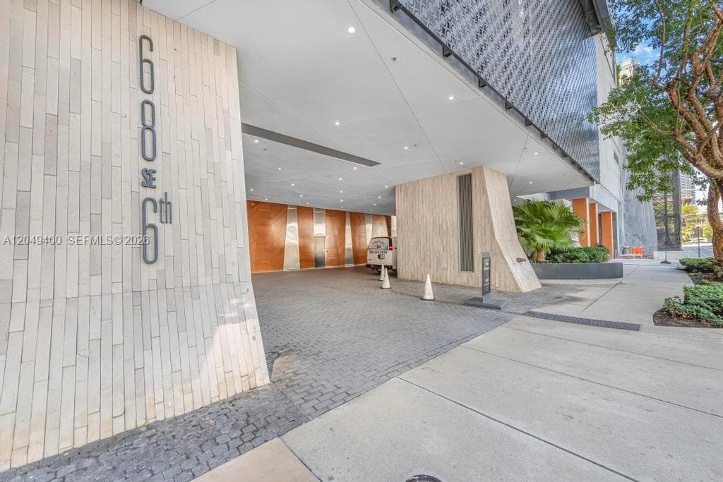 68 SE 6th St # 1710, Miami, FL 33131 — zdjęcie 2
