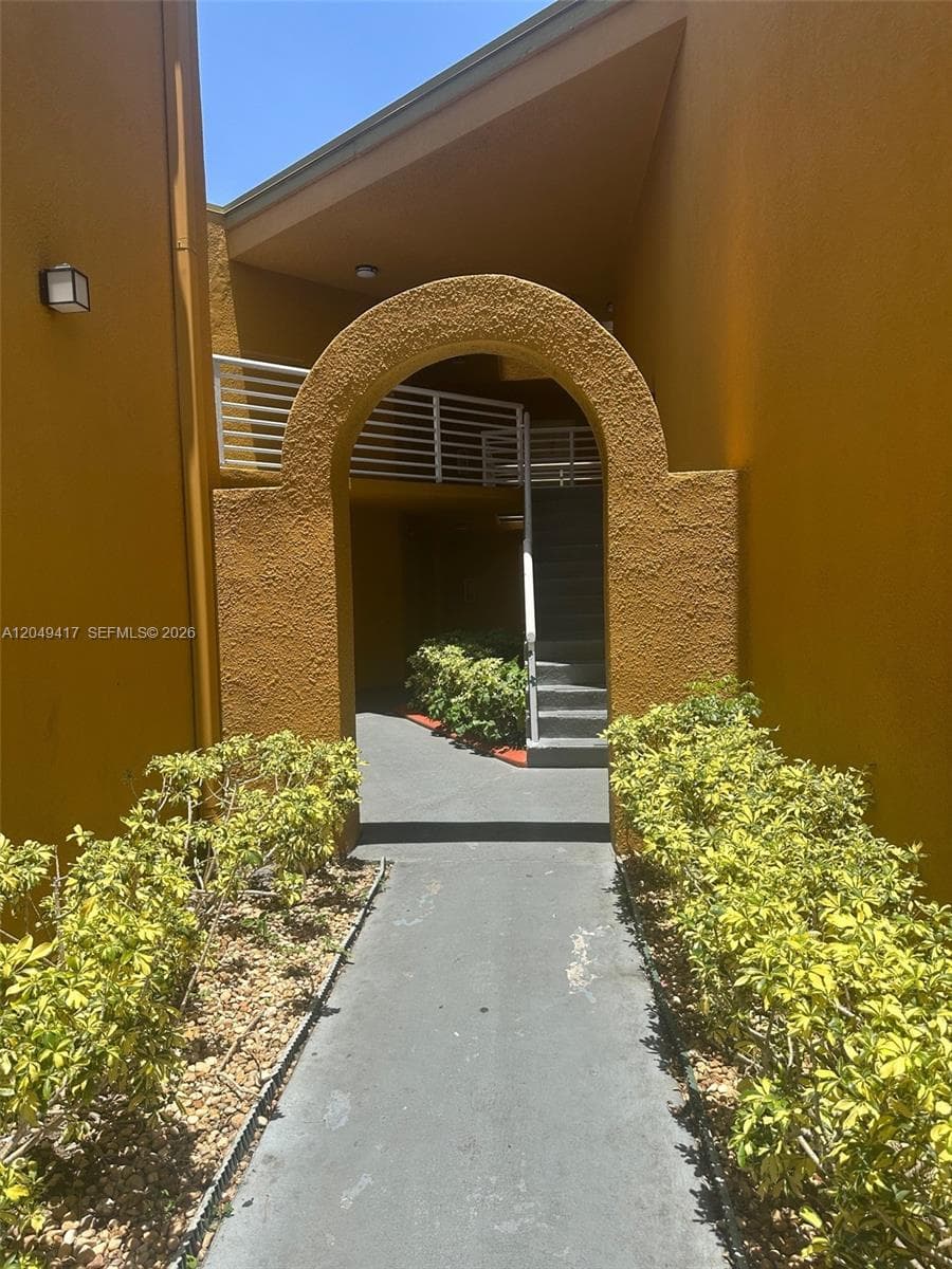 9741 Fontainebleau Blvd # H109, Miami, FL 33172 — zdjęcie 2