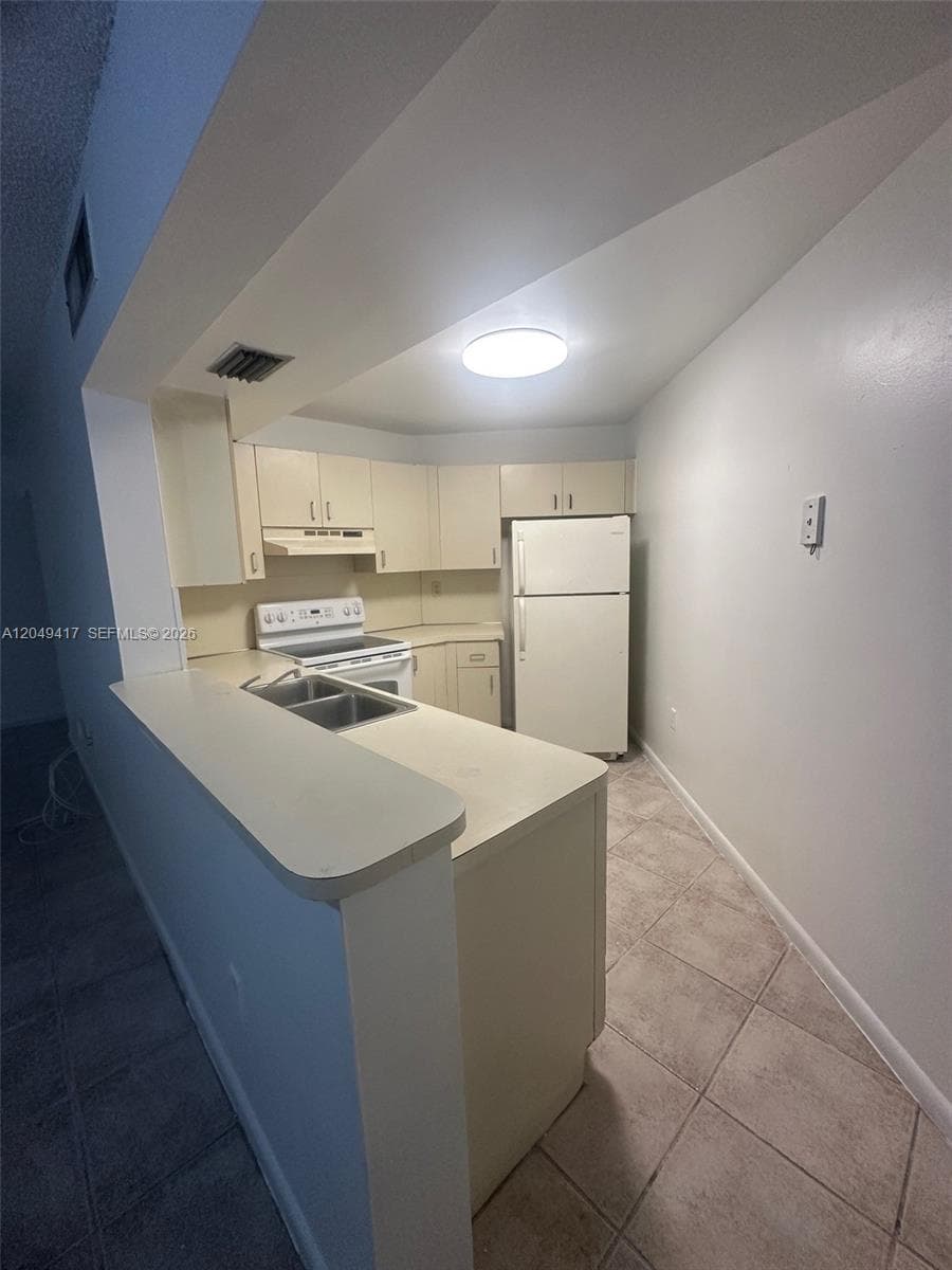 9741 Fontainebleau Blvd # H109, Miami, FL 33172 — zdjęcie 4