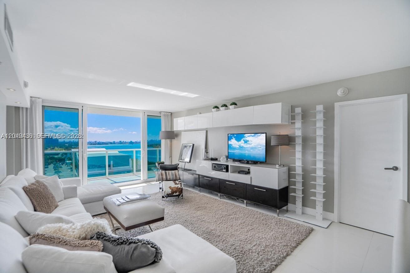 100 Bayview Dr # 1622, Sunny Isles Beach, FL 33160 — zdjęcie 2